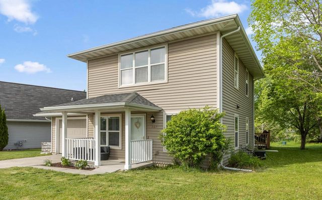 267 Sweet Grass Drive, Sun Prairie, WI 53590