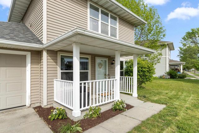 267 Sweet Grass Drive, Sun Prairie, WI 53590