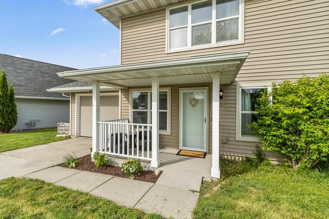 267 Sweet Grass Drive, Sun Prairie, WI 53590