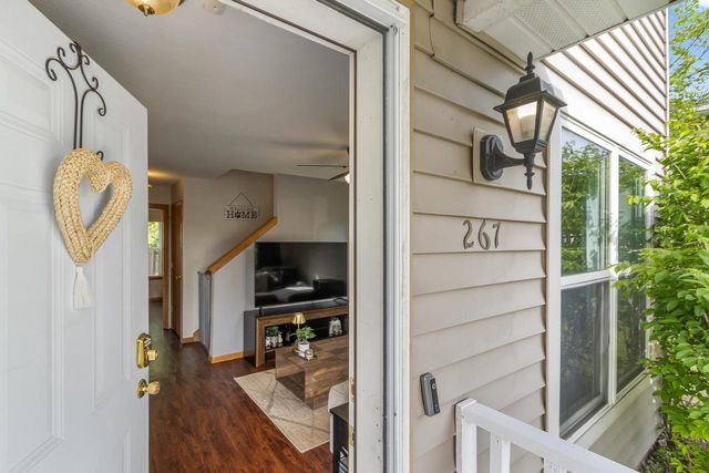 267 Sweet Grass Drive, Sun Prairie, WI 53590