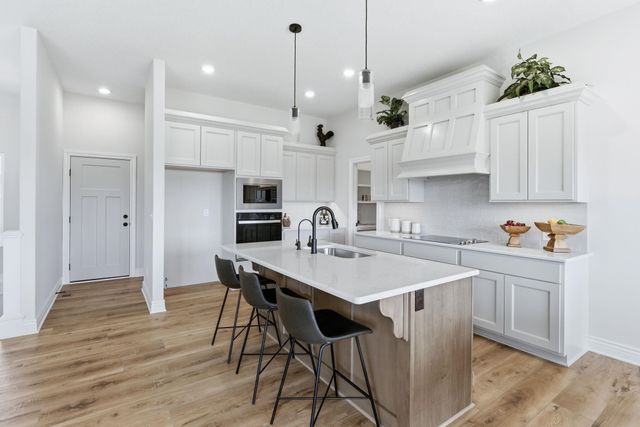 1323 Footbridge St, Goddard, KS 67052