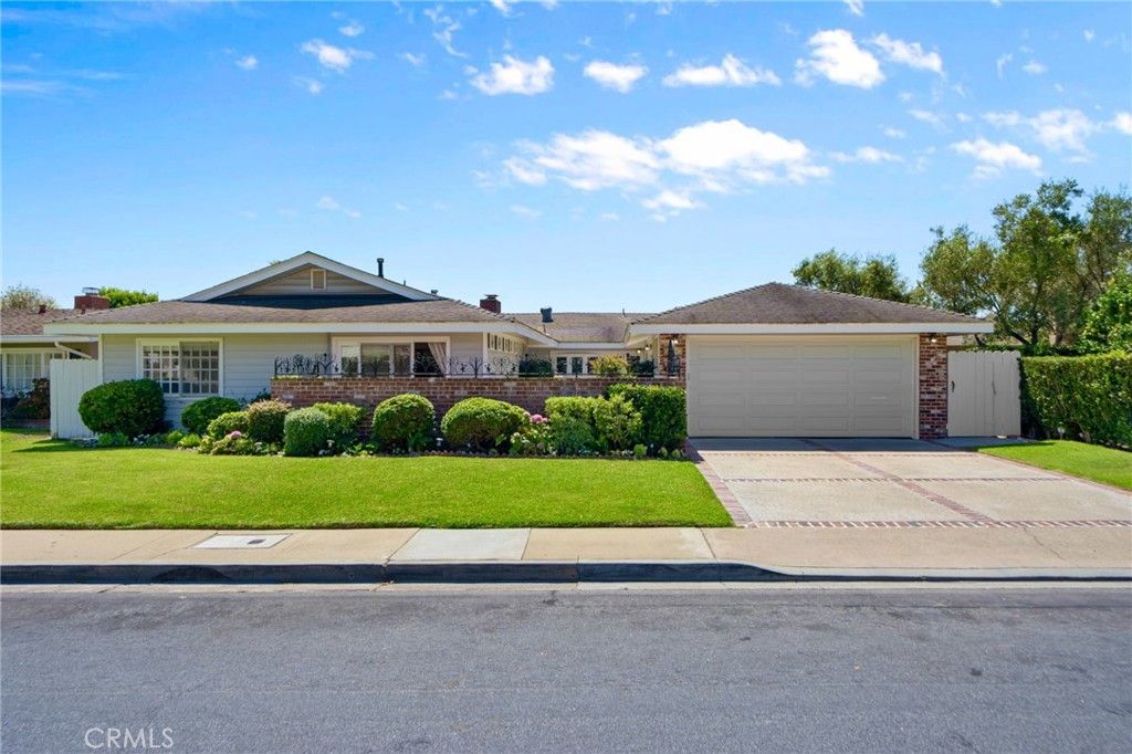 1407 Santanella, Corona Del Mar, CA 92625 — photo 5