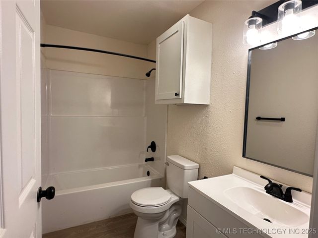 1500 E 3rd Street, Okmulgee, OK 74447