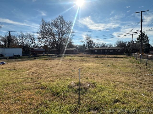 1500 E 3rd Street, Okmulgee, OK 74447