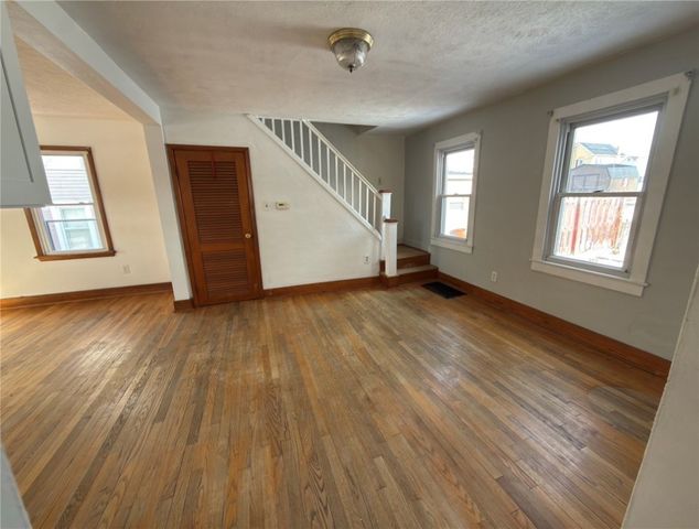 317 Mckinley St, W Kittanning Boro, PA 16201