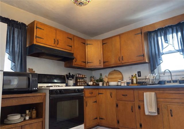 317 Mckinley St, W Kittanning Boro, PA 16201