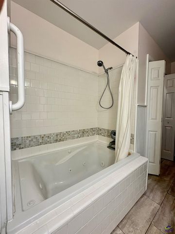 314 Forest Hill Drive, Warner Robins, GA 31088