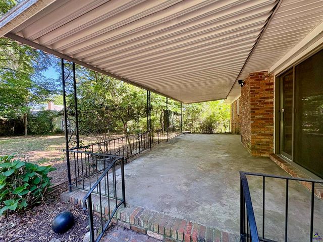 314 Forest Hill Drive, Warner Robins, GA 31088