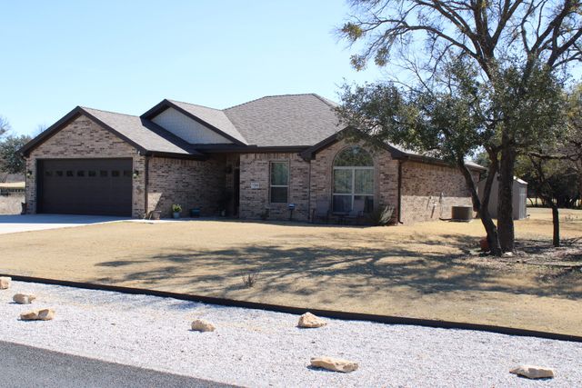 7280 Feather Bay Boulevard, Brownwood, TX 76801