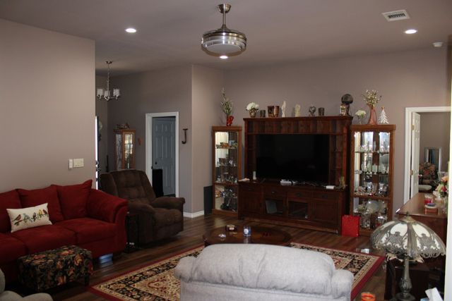 7280 Feather Bay Boulevard, Brownwood, TX 76801