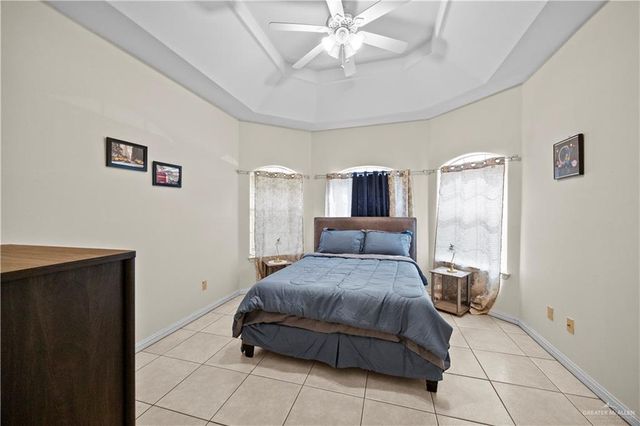 2219 W Champion Street, Edinburg, TX 78539