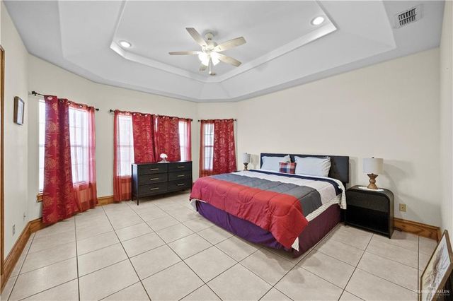 2219 W Champion Street, Edinburg, TX 78539