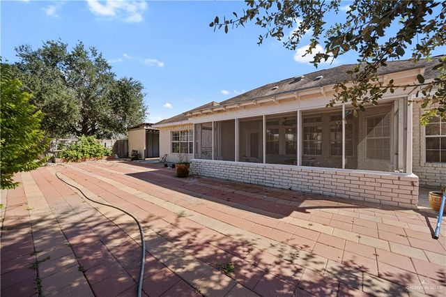 2219 W Champion Street, Edinburg, TX 78539