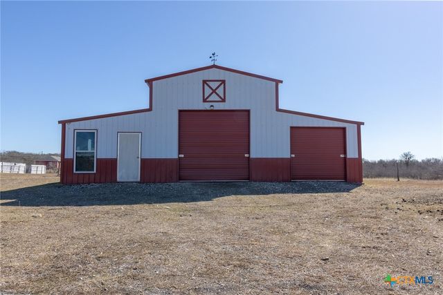 546 Texas Oak Dr, Cedar Creek, TX 78612