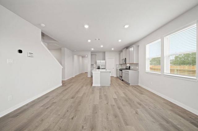 1109 Avenue M, Bay City, TX 77414