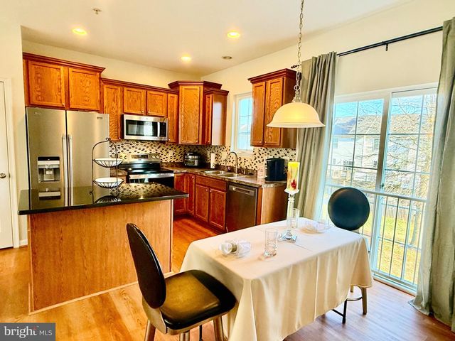 7697 TIMBERCROSS LN, Glen Burnie, MD 21060