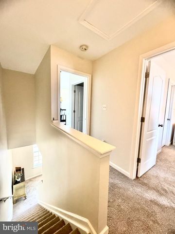 7697 TIMBERCROSS LN, Glen Burnie, MD 21060