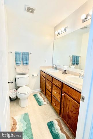 7697 TIMBERCROSS LN, Glen Burnie, MD 21060