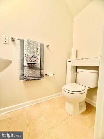 7697 TIMBERCROSS LN, Glen Burnie, MD 21060