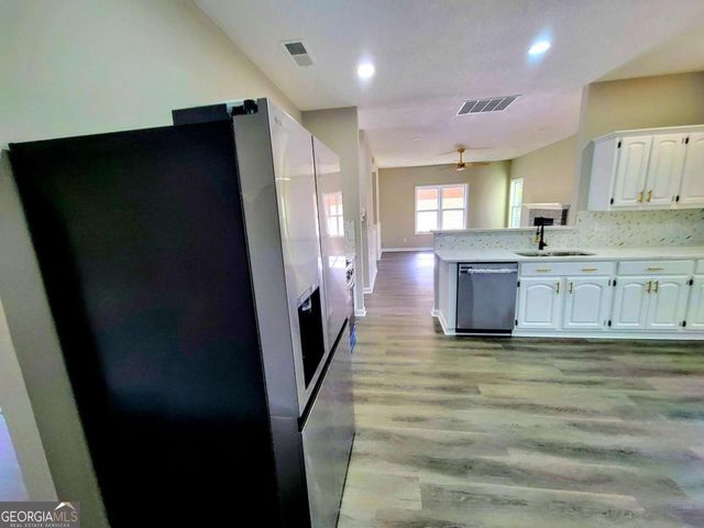 2081 Hunters Ridge Drive, Lawrenceville, GA 30044