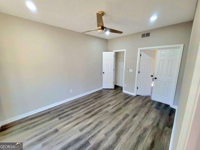 2081 Hunters Ridge Drive, Lawrenceville, GA 30044