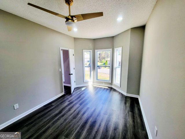 2081 Hunters Ridge Drive, Lawrenceville, GA 30044