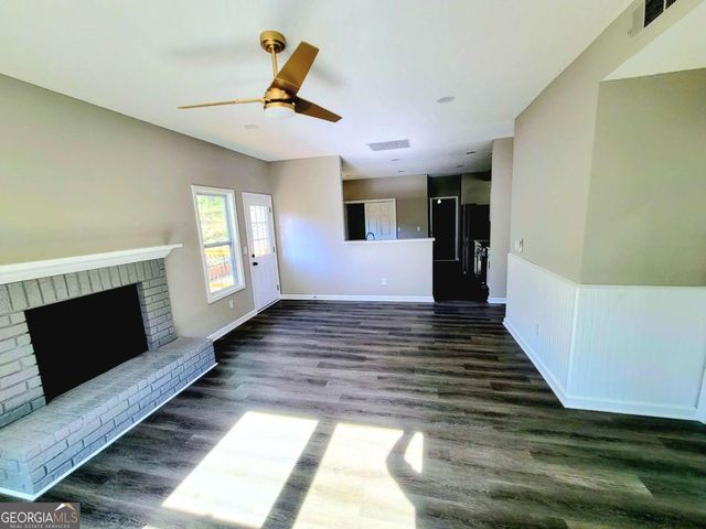 2081 Hunters Ridge Drive, Lawrenceville, GA 30044