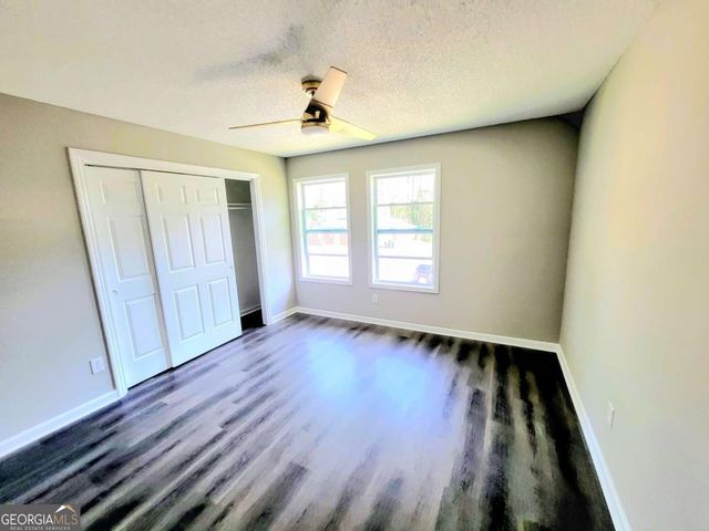 2081 Hunters Ridge Drive, Lawrenceville, GA 30044