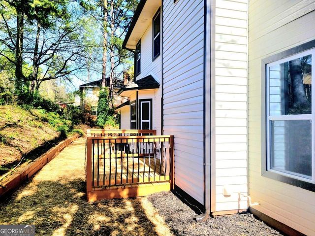 2081 Hunters Ridge Drive, Lawrenceville, GA 30044