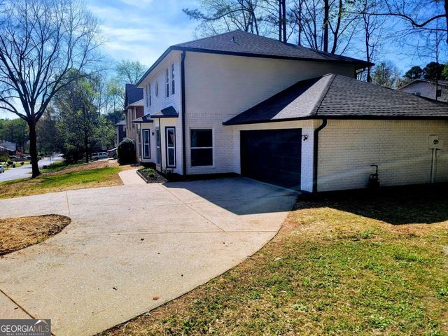 2081 Hunters Ridge Drive, Lawrenceville, GA 30044