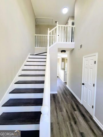 2081 Hunters Ridge Drive, Lawrenceville, GA 30044