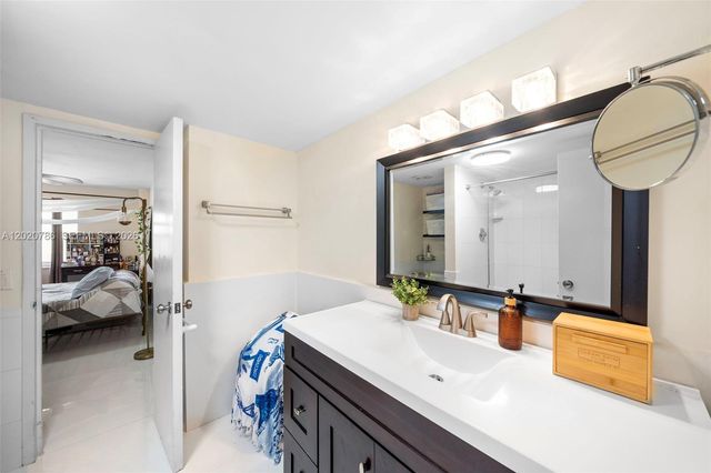 1330 NE 105th St 301, Miami Shores, FL 33138