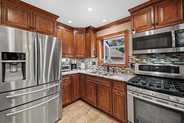 9138 belleforte Avenue, Morton Grove, IL 60053