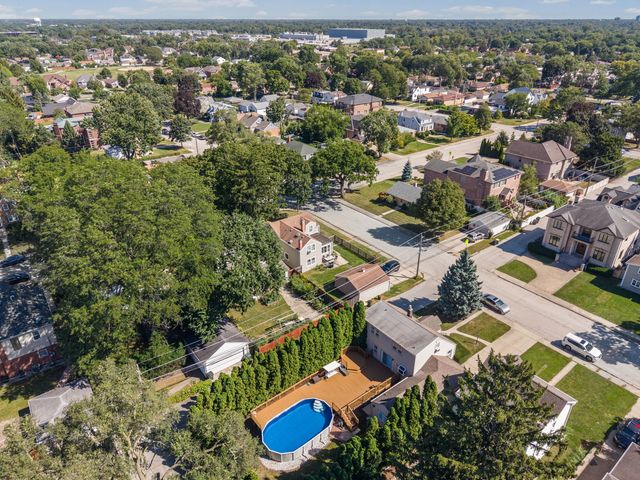 9138 belleforte Avenue, Morton Grove, IL 60053