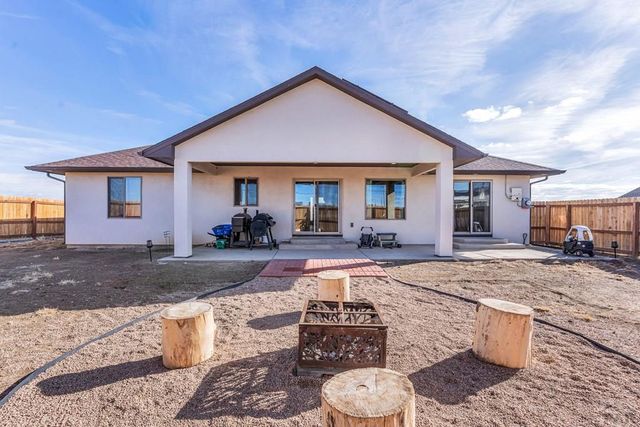 1025 N Dalton Brothers Dr, Pueblo West, CO 81007