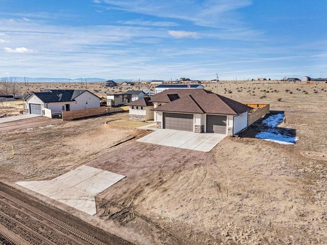 1025 N Dalton Brothers Dr, Pueblo West, CO 81007