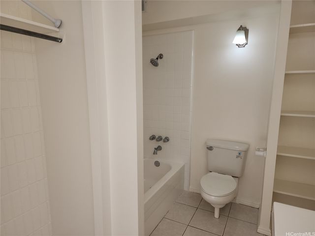 1524 Pensacola Street 210, Honolulu, HI 96822