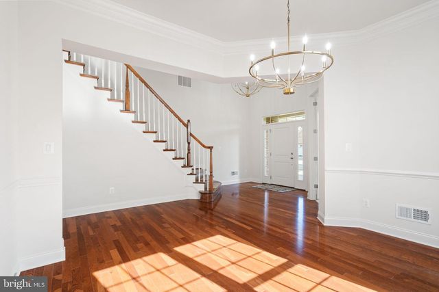 20851 SABER JET PL, Ashburn, VA 20147