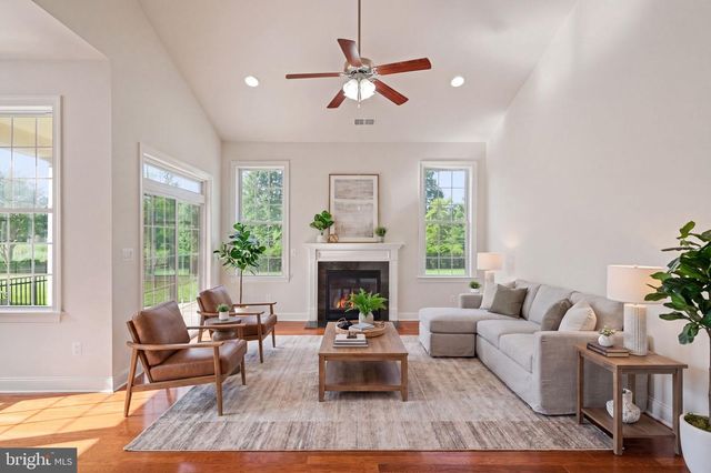 20851 SABER JET PL, Ashburn, VA 20147