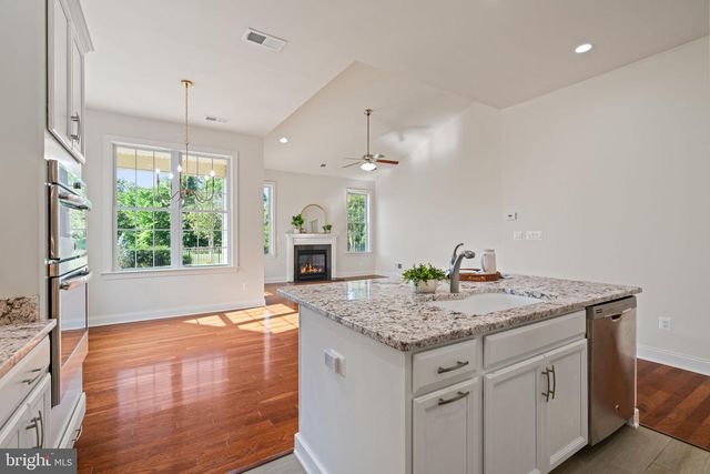 20851 SABER JET PL, Ashburn, VA 20147