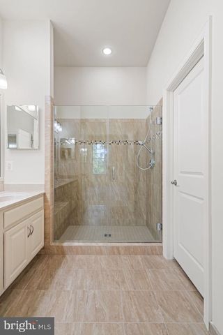 20851 SABER JET PL, Ashburn, VA 20147