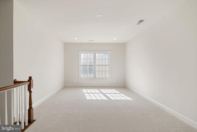20851 SABER JET PL, Ashburn, VA 20147