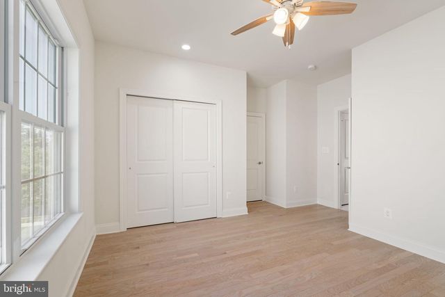 20851 SABER JET PL, Ashburn, VA 20147