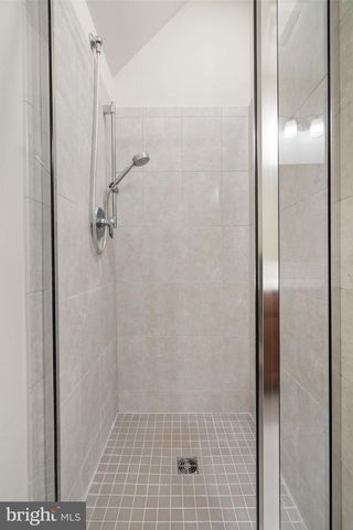 20851 SABER JET PL, Ashburn, VA 20147