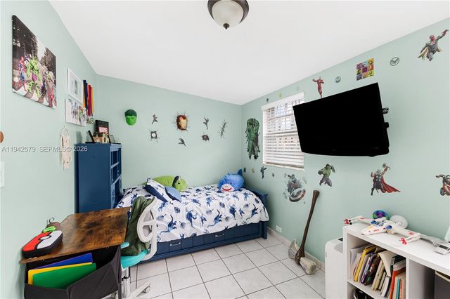 2818 SW 2nd St, Miami, FL 33135