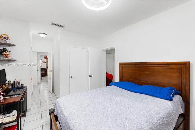 2818 SW 2nd St, Miami, FL 33135