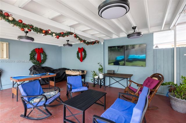 2818 SW 2nd St, Miami, FL 33135