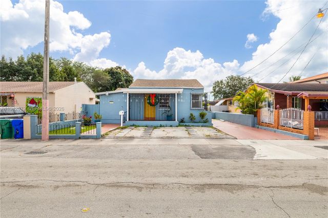 2818 SW 2nd St, Miami, FL 33135