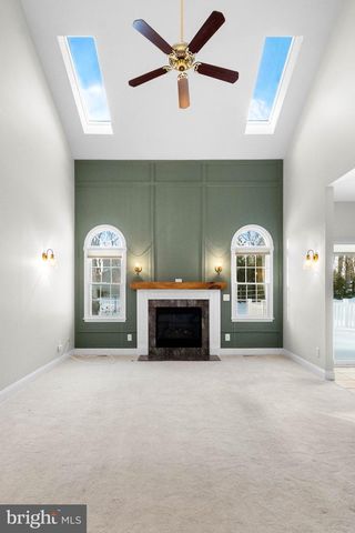 1 BRADDOCKS MILL RD, Medford, NJ 08055