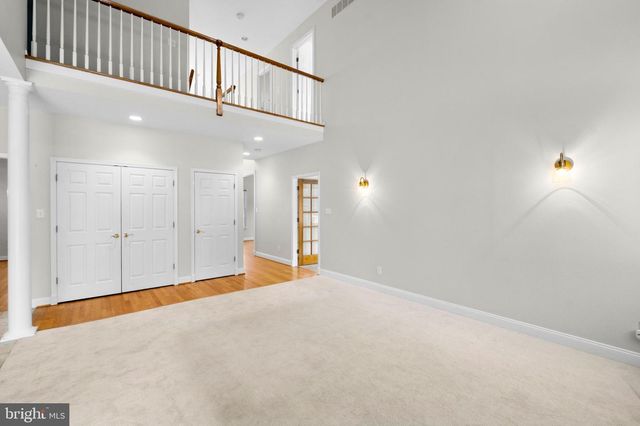 1 BRADDOCKS MILL RD, Medford, NJ 08055